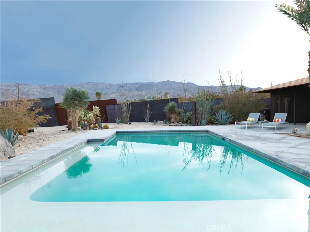 5960 Sunrise Road, 29 Palms, California 92277 home-pic-48
